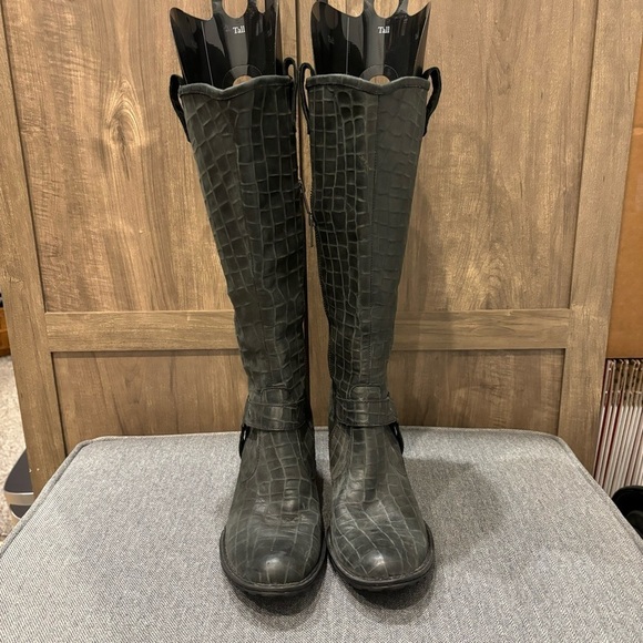 Born 7.5 croc embossed tall soft leather boots Black - Picture 5 of 14